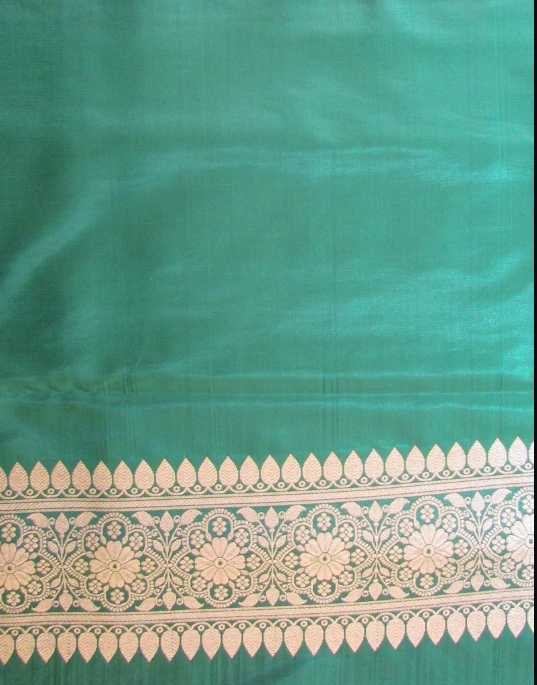 Saundarya Women's Magenta Banarasi Silk Saree