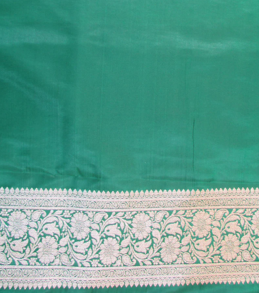 Saundarya Women's Magenta Banarasi Silk Saree