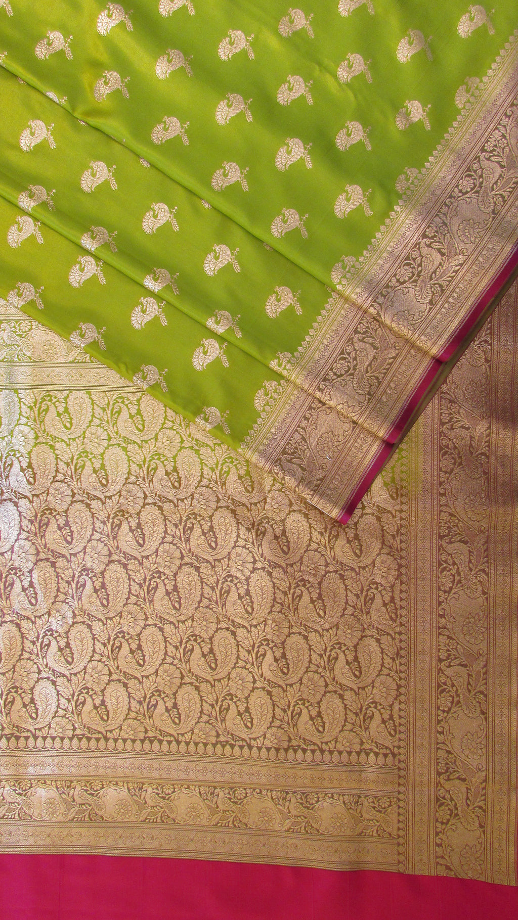 Saundarya Women's Parrot Green Banarasi Silk Saree