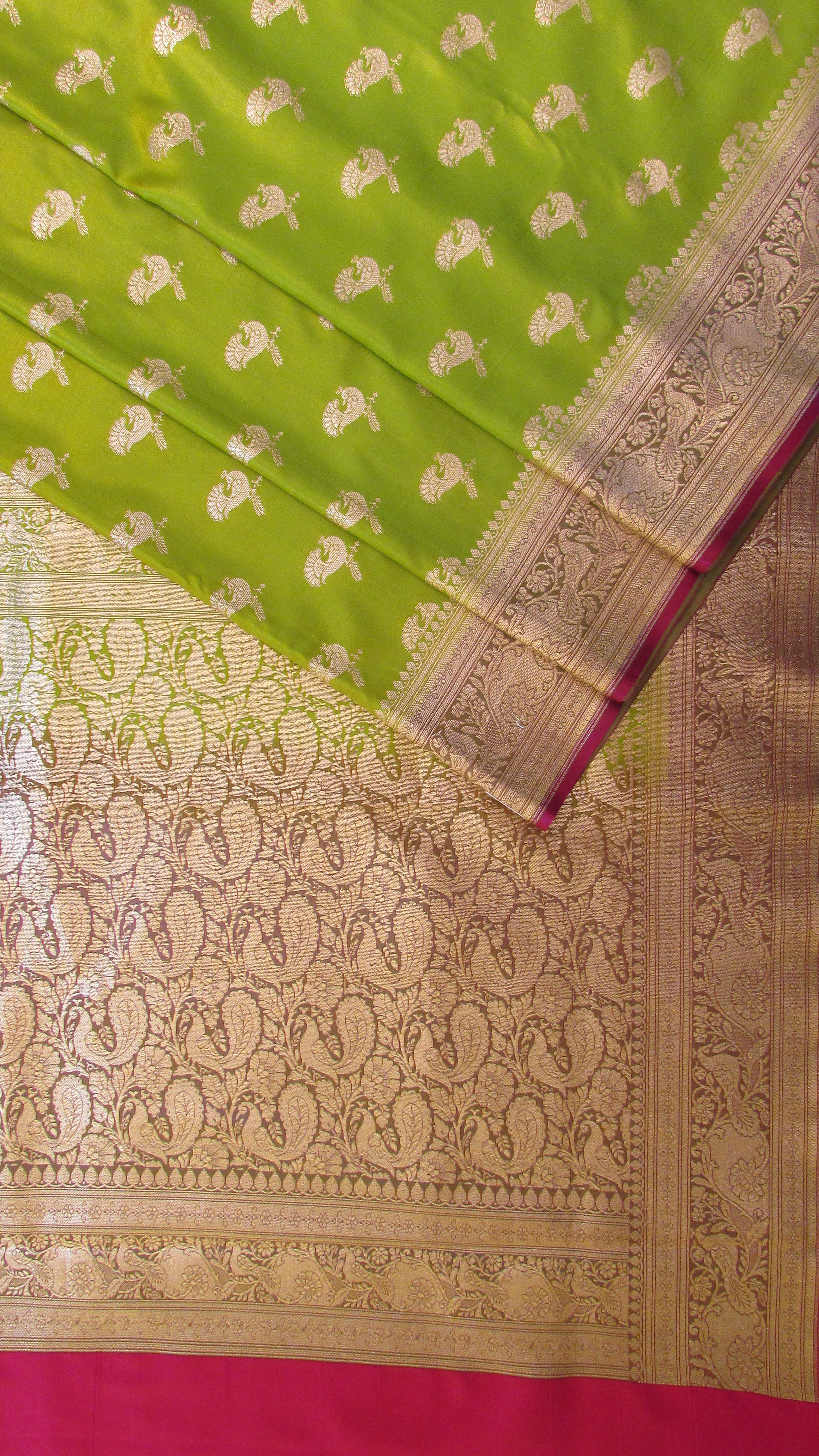 Saundarya Women's Parrot Green Banarasi Silk Saree