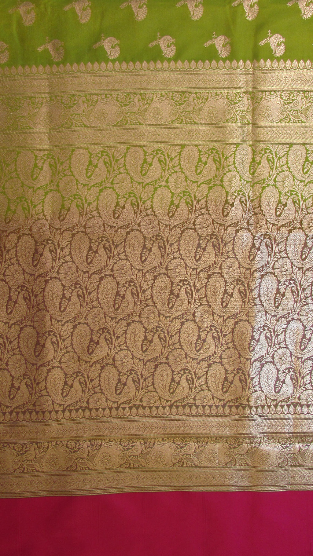 Saundarya Women's Parrot Green Banarasi Silk Saree