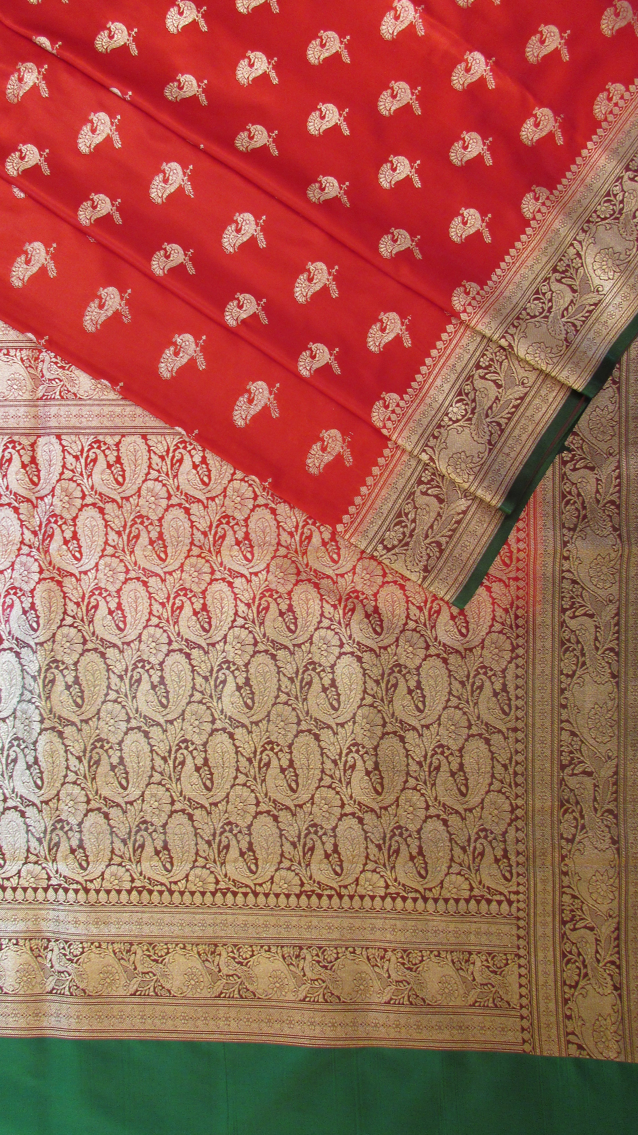 Saundarya Women's Red Banarasi Silk Saree