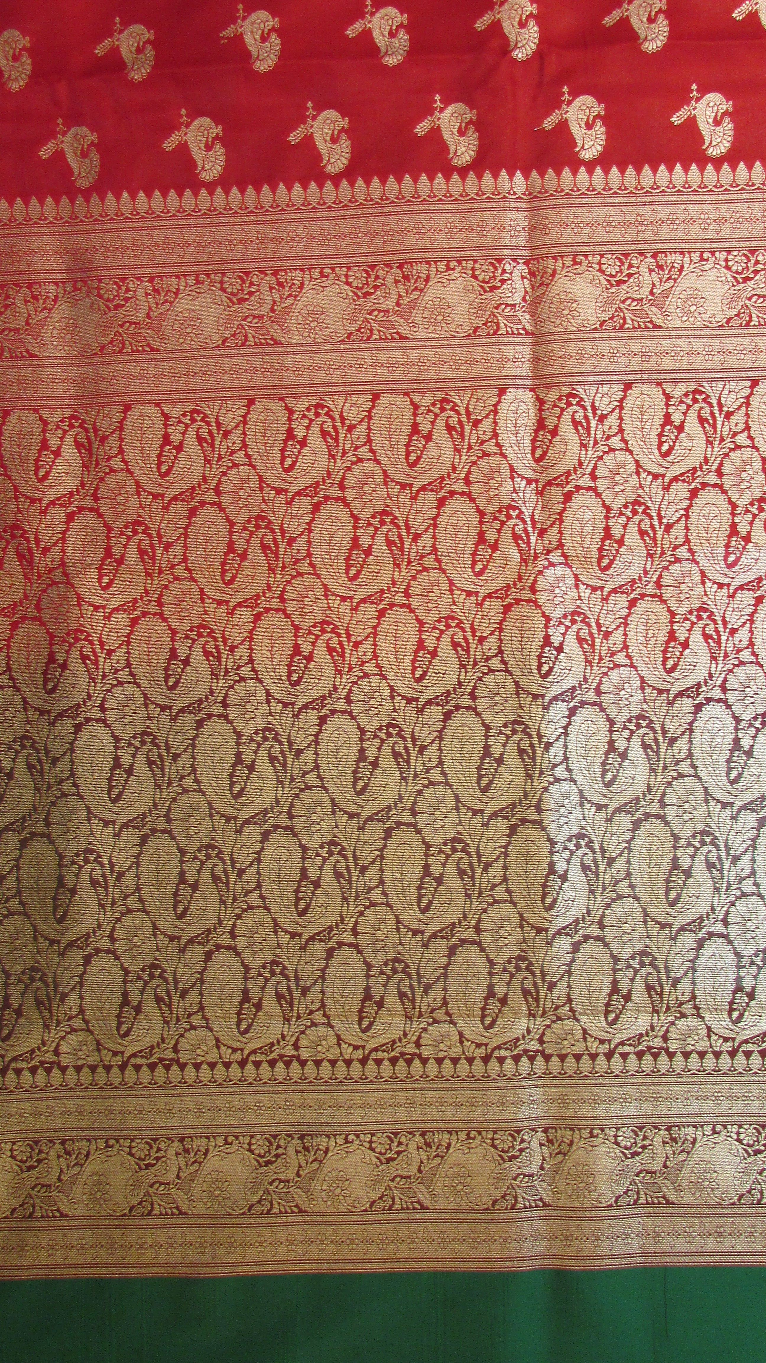 Saundarya Women's Red Banarasi Silk Saree