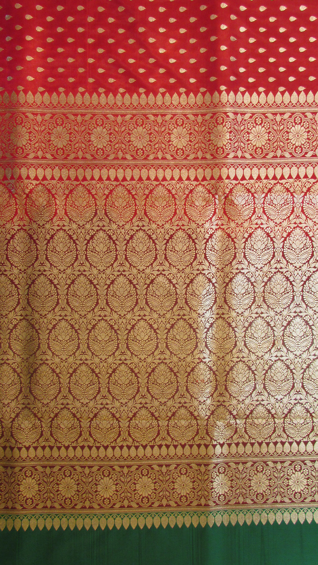 Saundarya Women's Red Banarasi Silk Saree