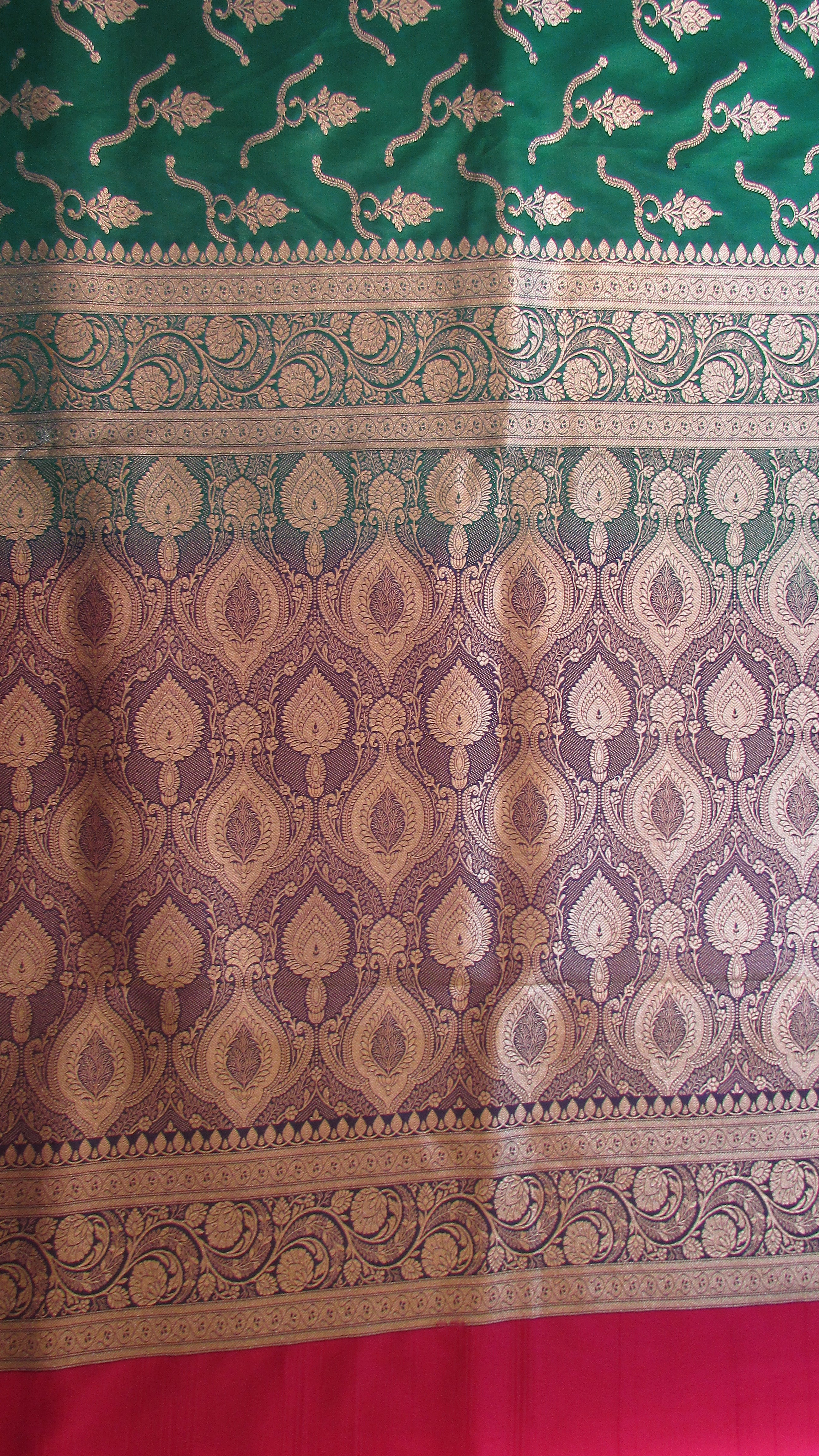 Saundarya Women's Bottle Green Banarasi Silk Saree