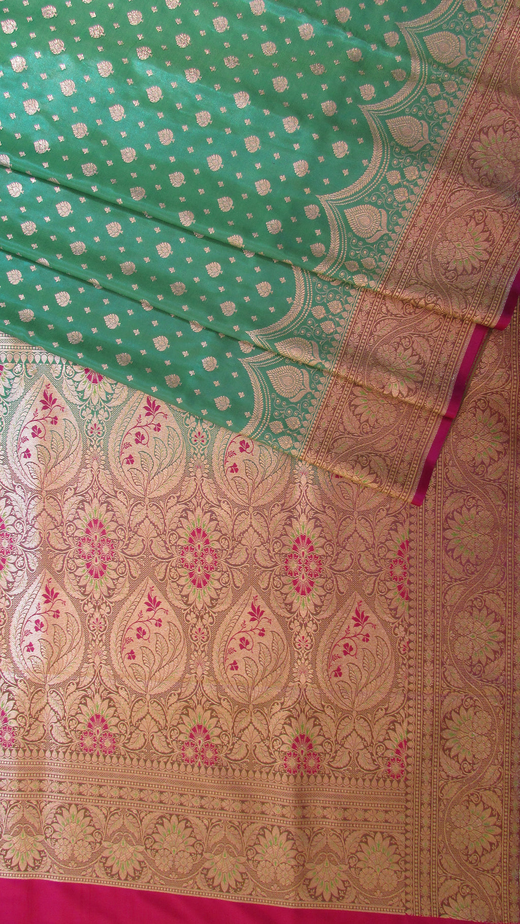 Saundarya Women's Light Green Banarasi Silk Saree