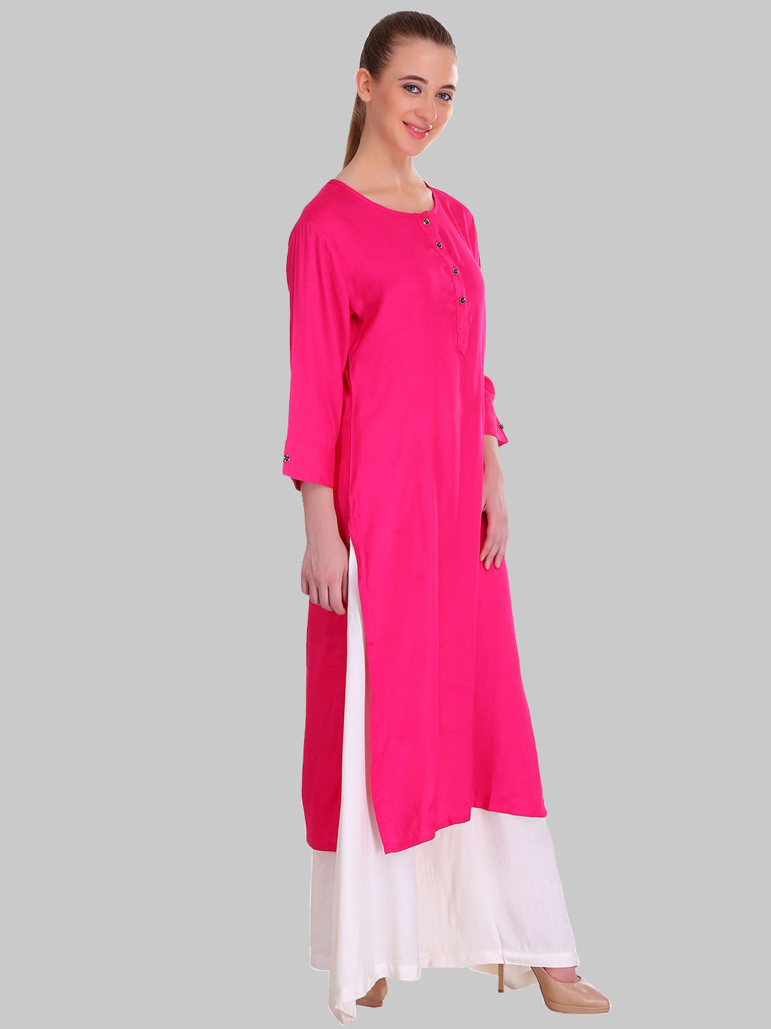 Saundarya Women's Magenta Plain Rayon Straight Kurta