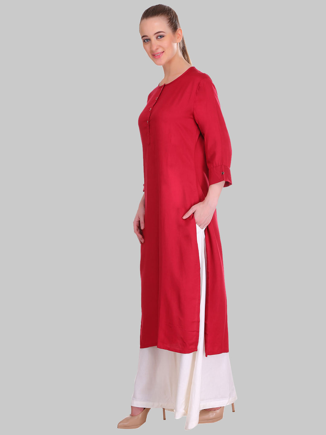 Saundarya Women's Maroon Plain Rayon Straight Kurta