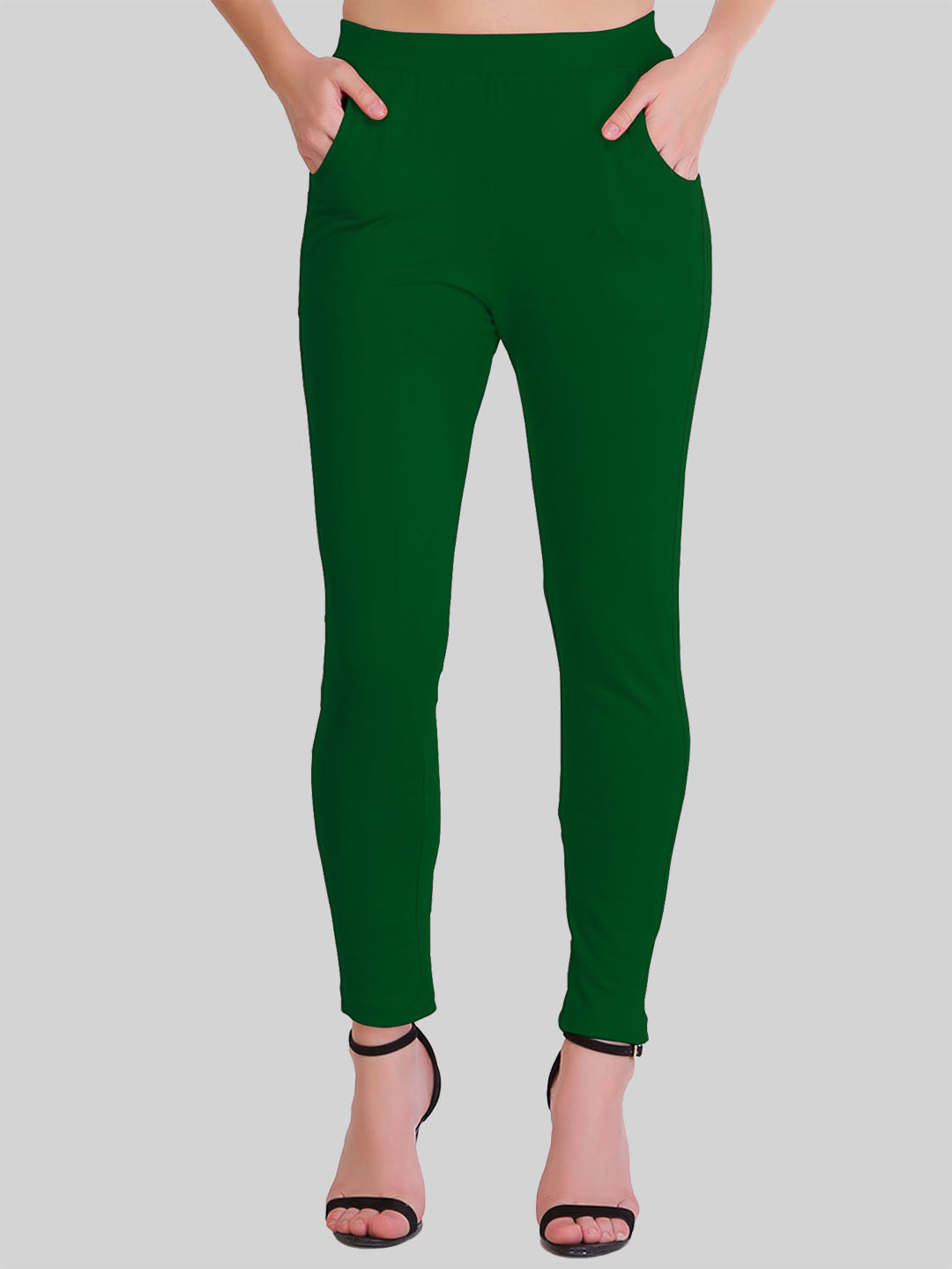 Saundarya Women's Bottle Green Pocket Leggings Cotton