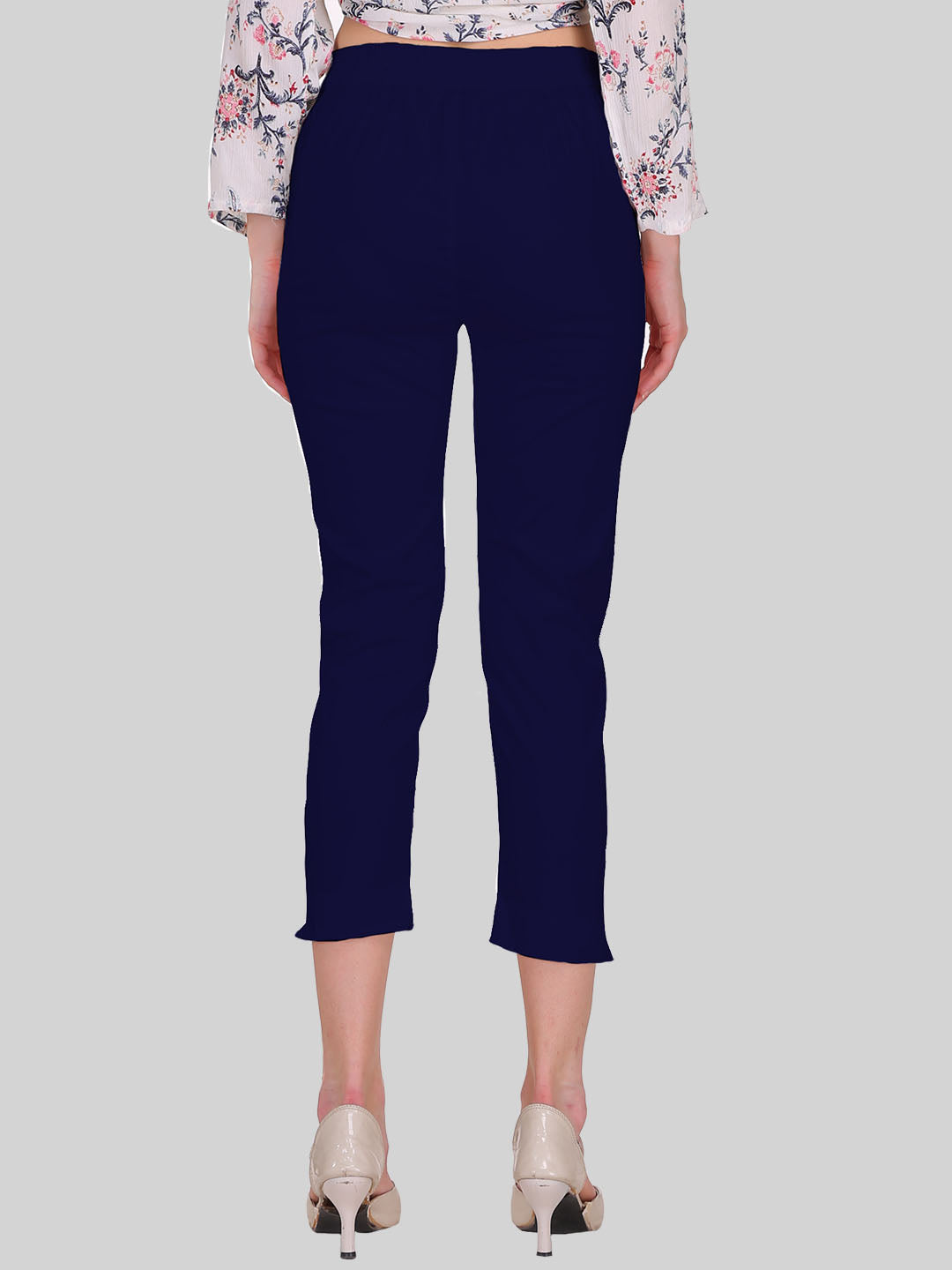 Saundarya Women’s Cropped Cotton Pants; Navy Blue