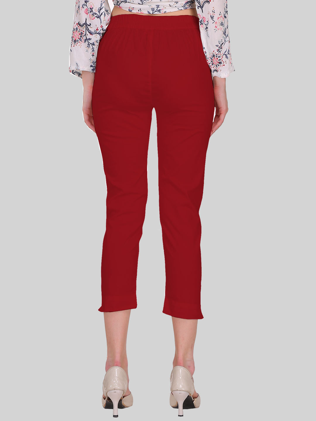 Saundarya Women’s Cropped Cotton Pants; Red